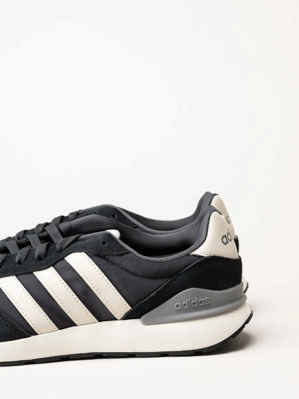 Adidas - Run 60s 4.0 - Svarta sneakers