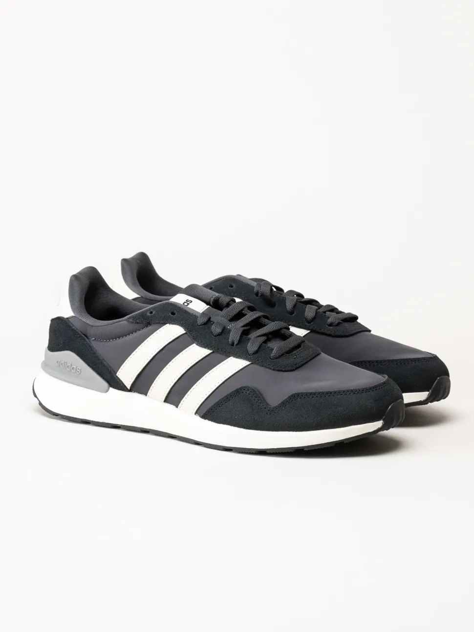 Adidas - Run 60s 4.0 - Svarta sneakers