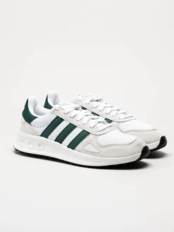 Adidas - Run 84 - Vita sneakers i textil