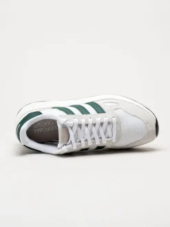 Adidas - Run 84 - Vita sneakers i textil