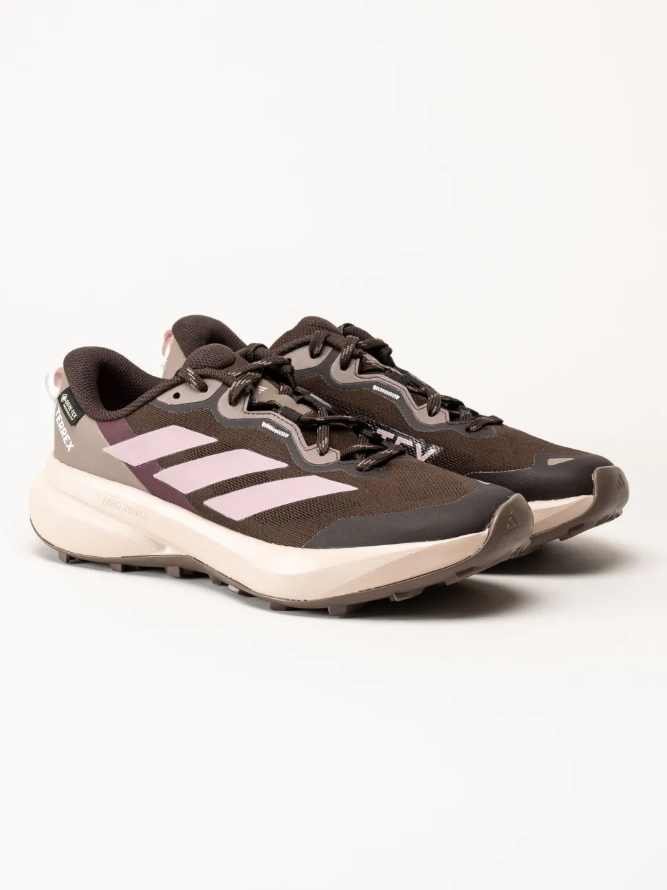 Adidas - Terrex Tracefinder Plus - Mörkbruna sneakers