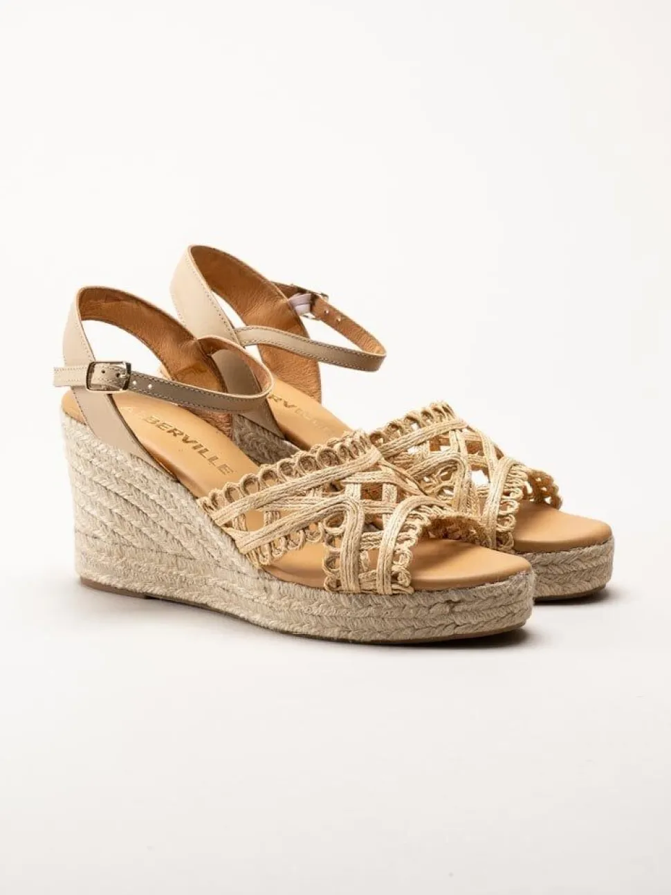 Alberville - Viveca Macrame - Beige kilklackade sandaletter