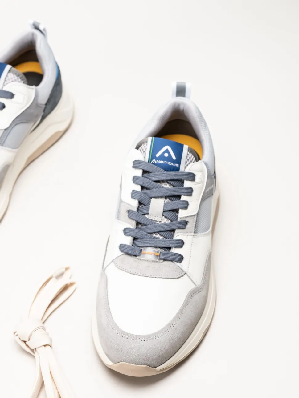 Ambitious - Gråblå sneakers i skinn och mocka