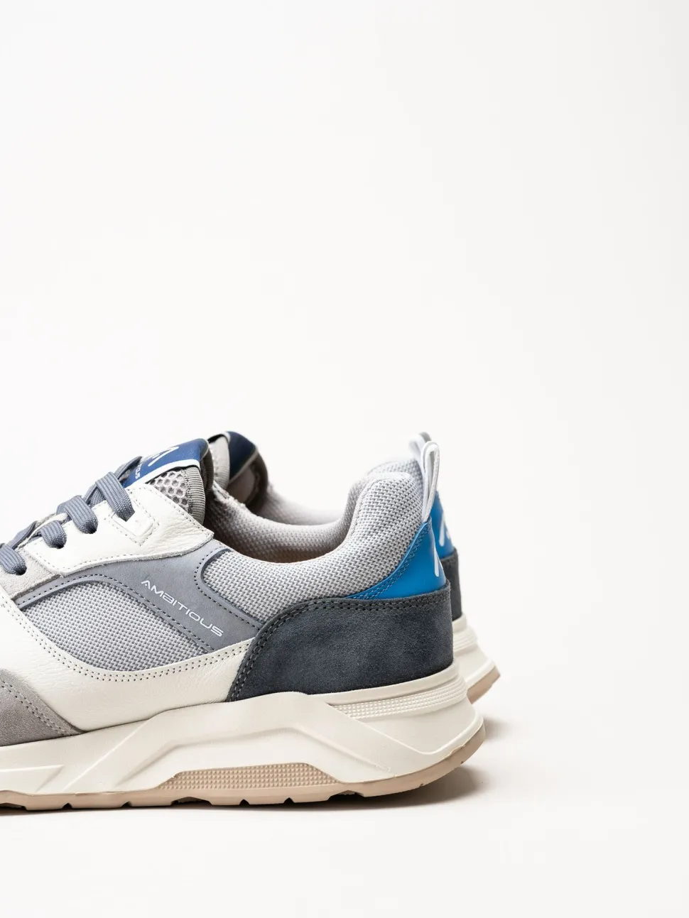 Ambitious - Gråblå sneakers i skinn och mocka