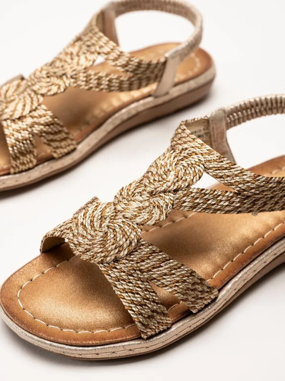 Andrea Conti - Guldiga t-sleif sandaler