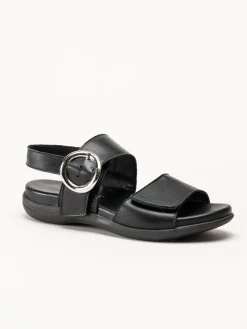 Andrea Conti - Svarta sandaler