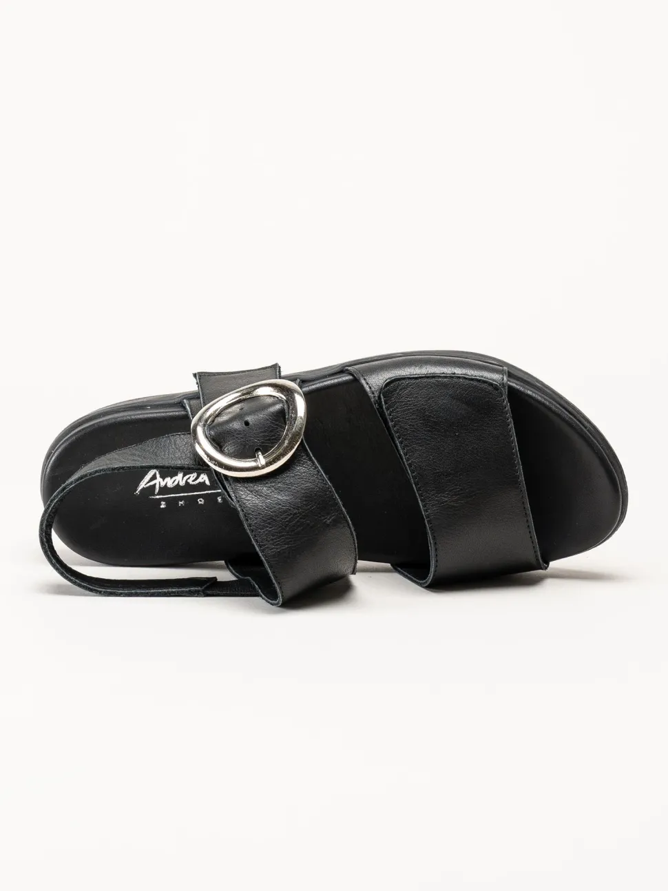 Andrea Conti - Svarta sandaler