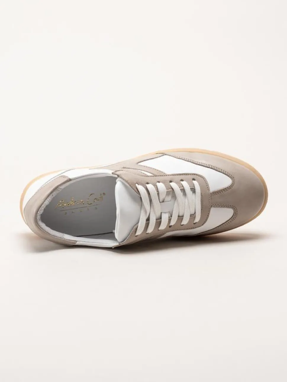 Andrea Conti - Vit beige sneakers i skinn