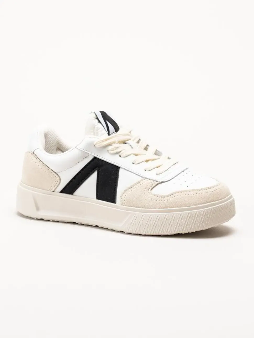 ARKK Copenhagen - Uncover - Vita skinnsneakers med mockadetaljer