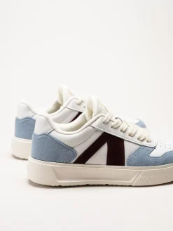 ARKK Copenhagen - Uncover - Vita skinnsneakers med mockadetaljer