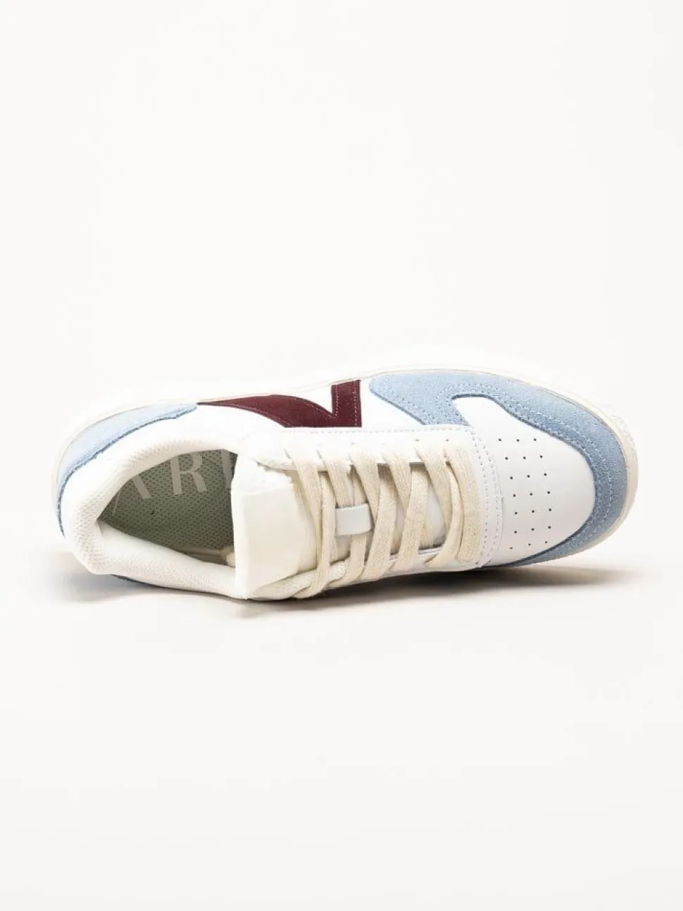 ARKK Copenhagen - Uncover - Vita skinnsneakers med mockadetaljer