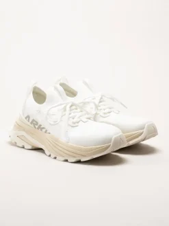 ARKK Copenhagen - Waste Zero Bright White - Vita slip on sneakers i textil