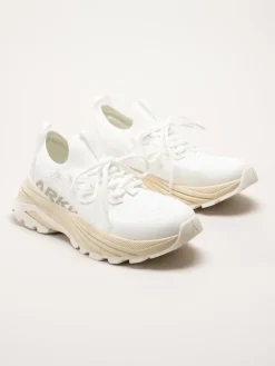 ARKK Copenhagen - Waste Zero Bright White - Vita slip on sneakers i textil