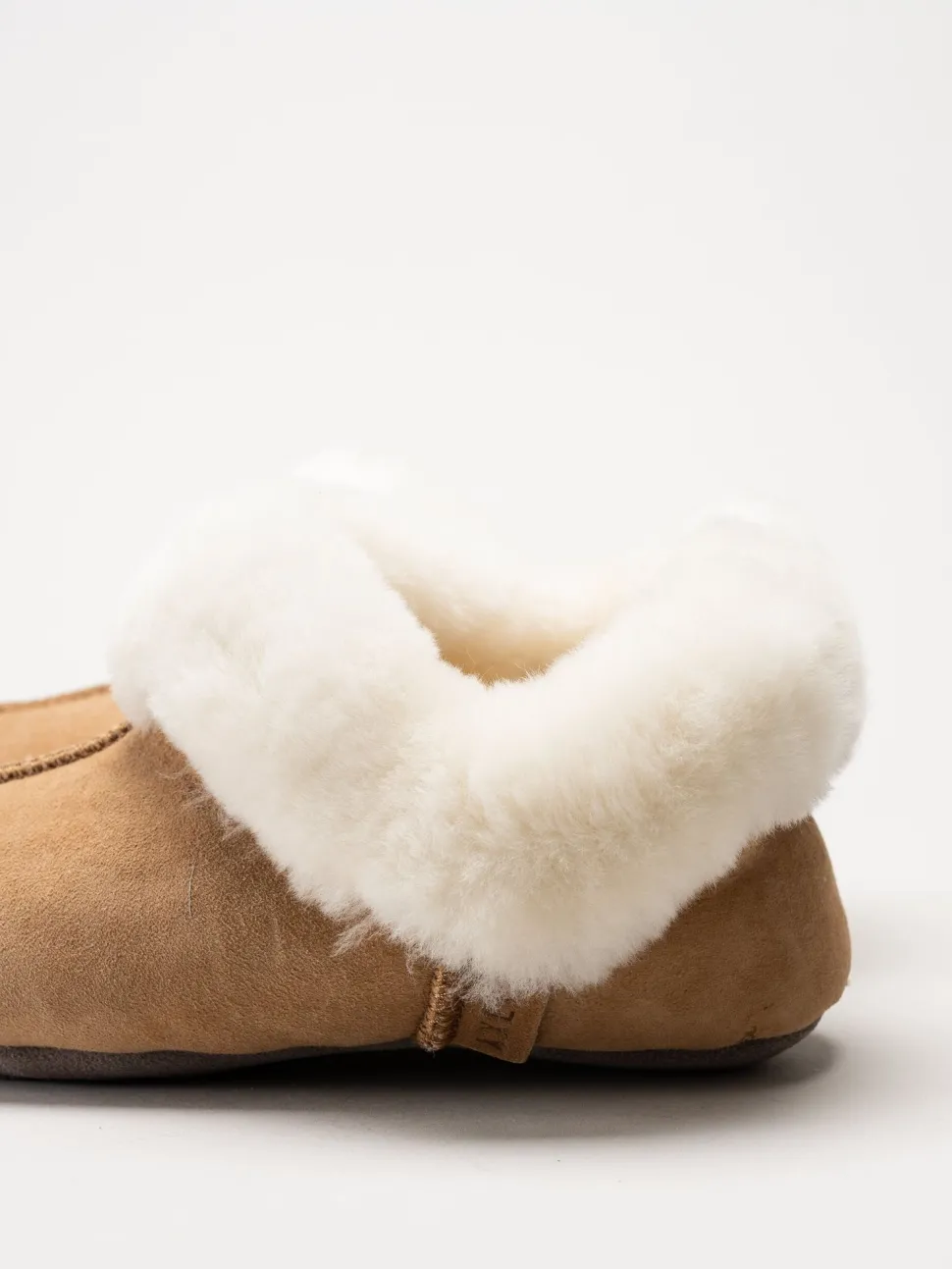 Axelda - Hemsedal - Ljusbruna fodrade tofflor i mocka