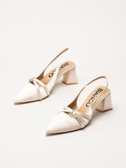 Bianco - Biamaralyn Buckle - Offwhite slingback pumps i satin