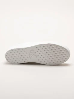 Calvin Klein - Vulc Flatform Low CV Mg - Vita platåsneakers i textil