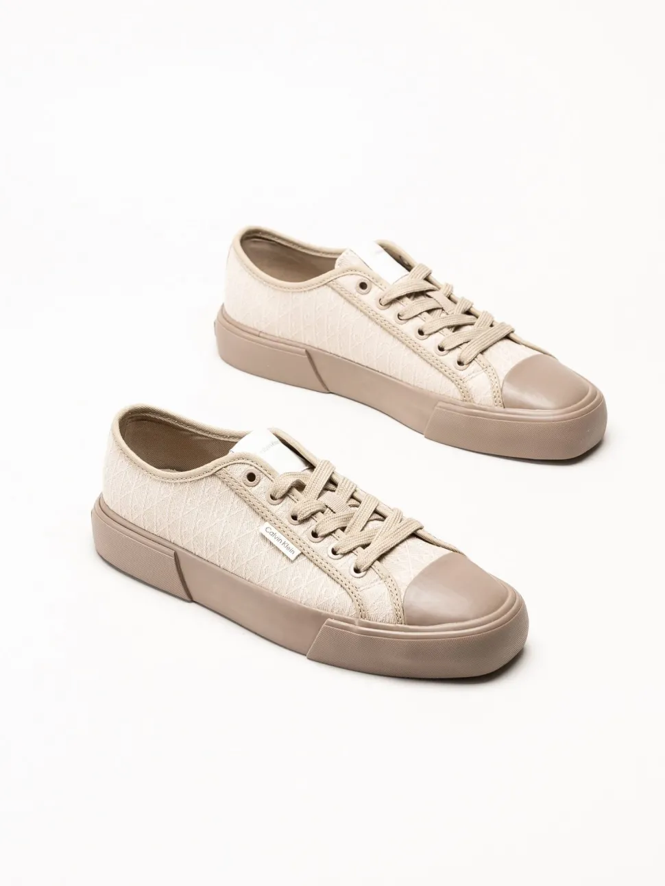 Calvin Klein - Vulc Low Laceup Aop - Beige sneakers i canvas