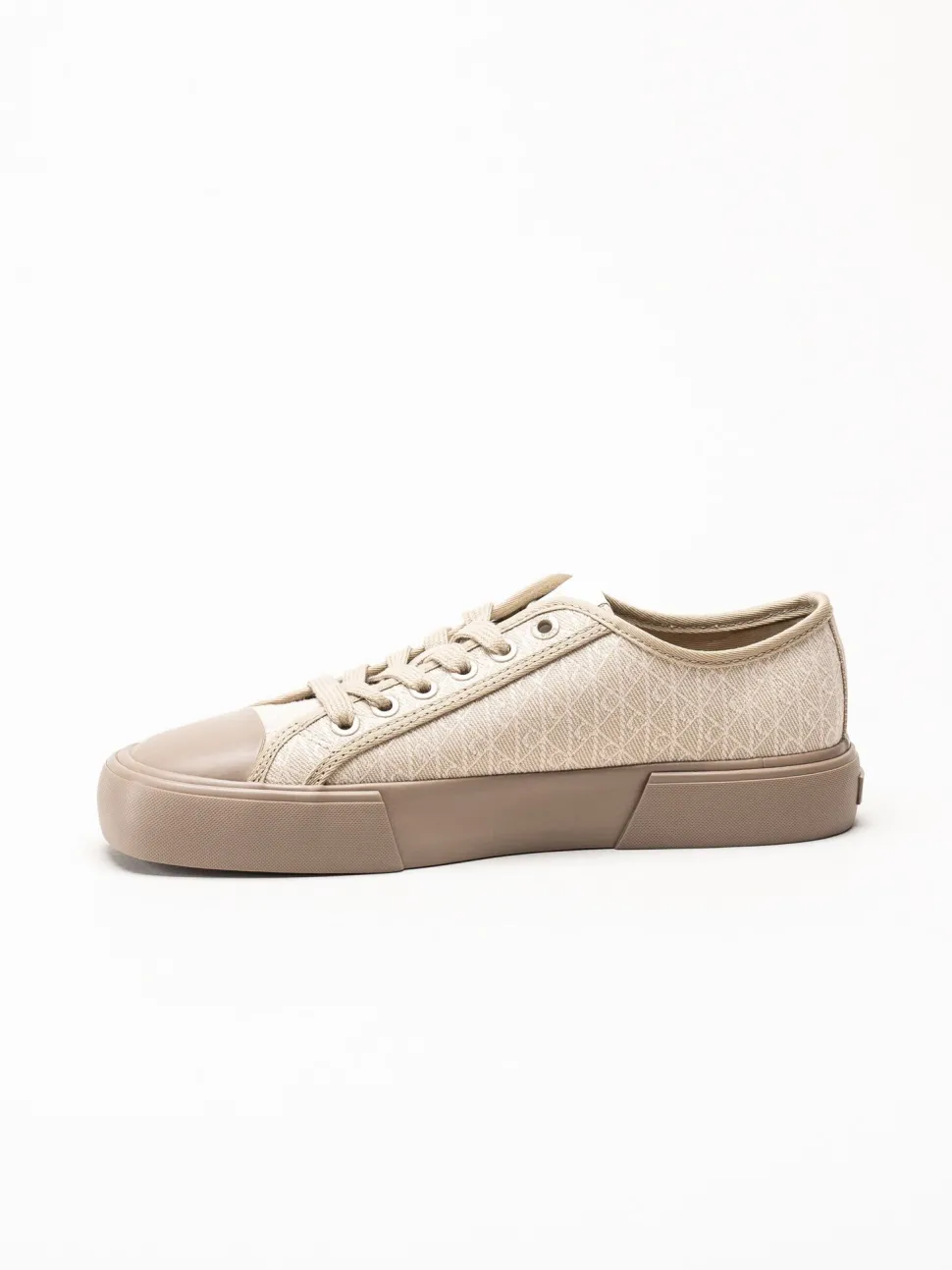 Calvin Klein - Vulc Low Laceup Aop - Beige sneakers i canvas