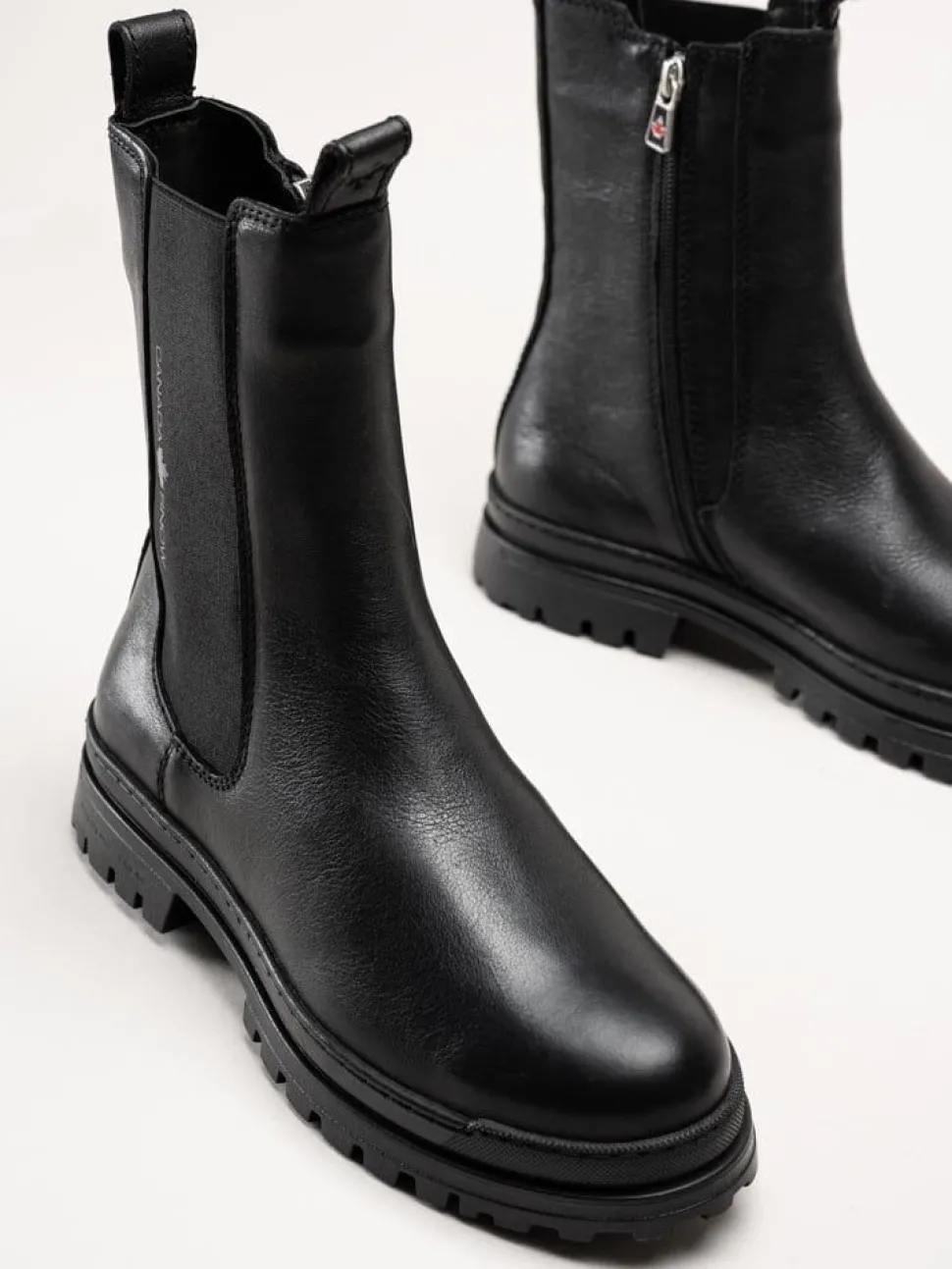 Canada Snow - Carlyle - Svarta chelsea boots med utfällbara broddar