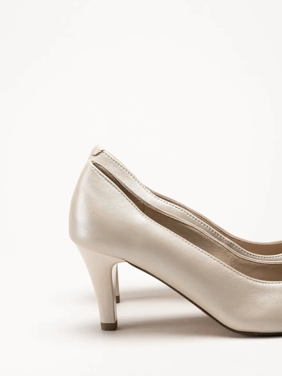 Caprice - Beige pumps i skinn