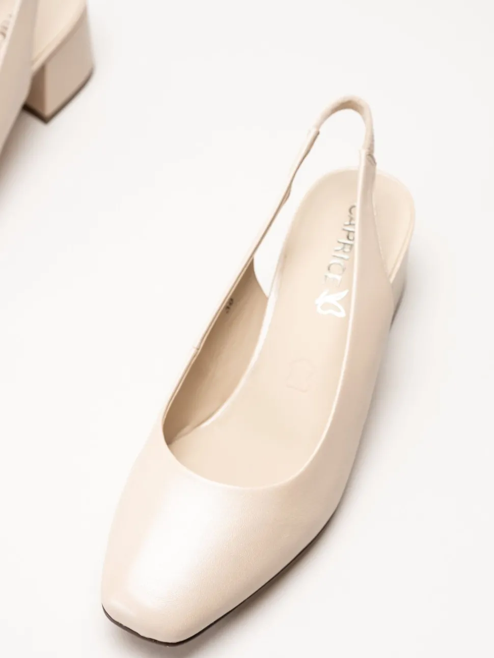 Caprice - Beige slingback pumps i skinn