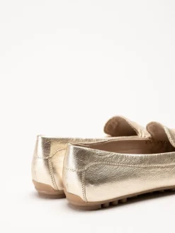 Caprice - Guldiga loafers i skinn