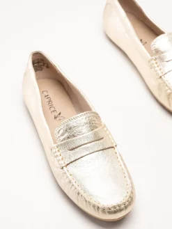 Caprice - Guldiga loafers i skinn