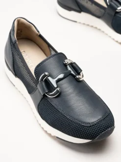 Caprice - Mörkblå loafers i skinn