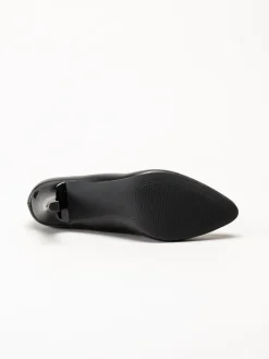 Caprice - Svarta pumps i skinn