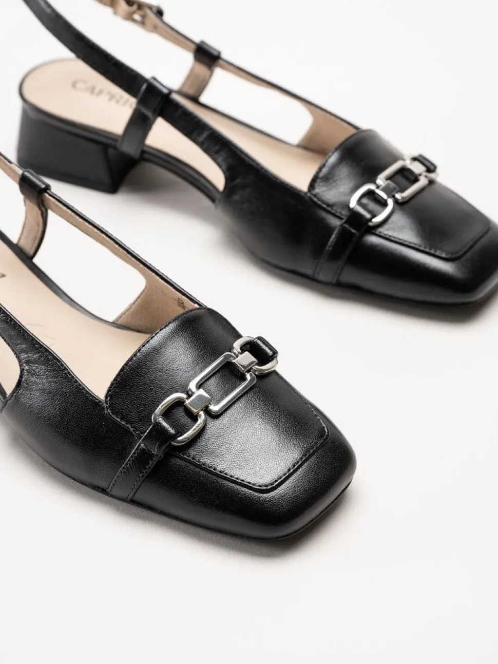 Caprice - Svarta slingback pumps i skinn