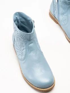 Charlotte of Sweden - Blå boots i skinn