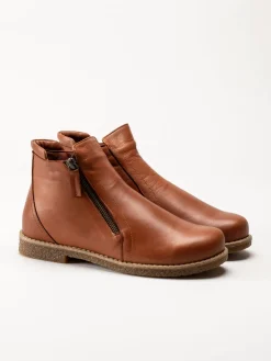 Charlotte of Sweden - Bruna boots i skinn
