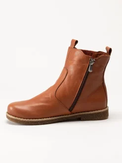 Charlotte of Sweden - Bruna boots i skinn