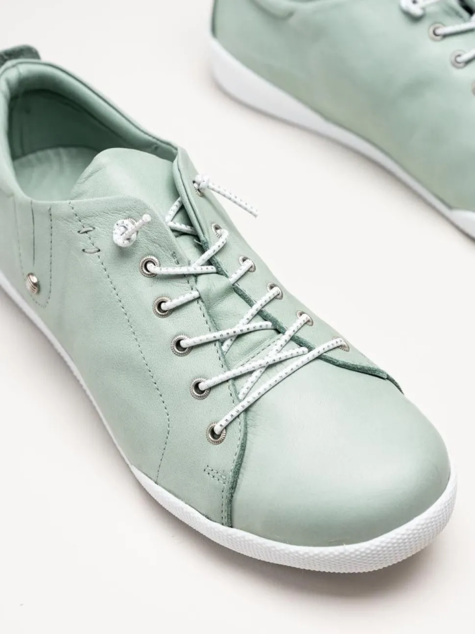 Charlotte of Sweden - Gröna sneakers i skinn