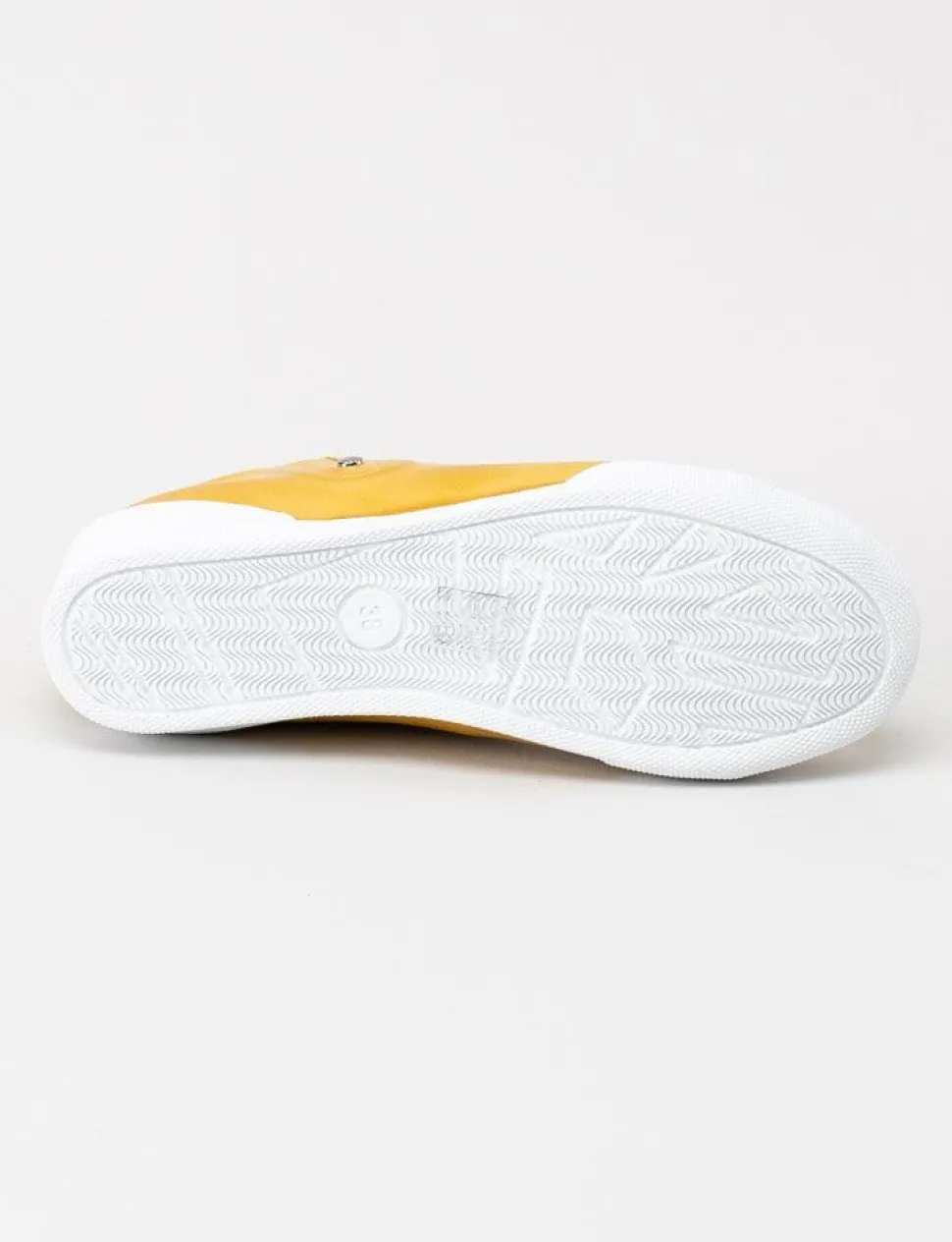 Charlotte of Sweden - Gula sneakers i skinn