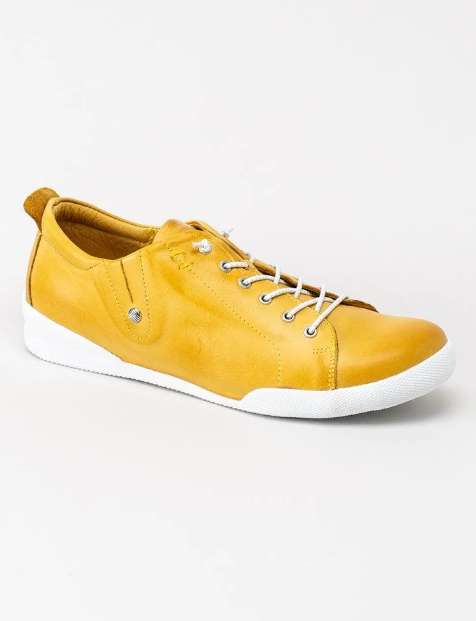 Charlotte of Sweden - Gula sneakers i skinn