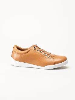 Charlotte of Sweden - Ljusbruna sneakers i skinn