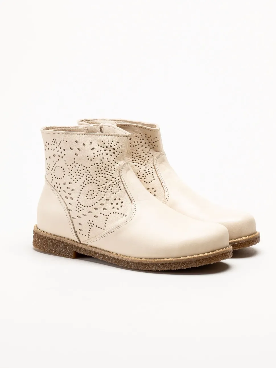 Charlotte of Sweden - Offwhite boots i skinn