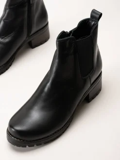 Charlotte of Sweden - Svarta chelsea boots i skinn