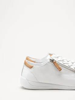 Charlotte of Sweden - Vita sneakers i skinn