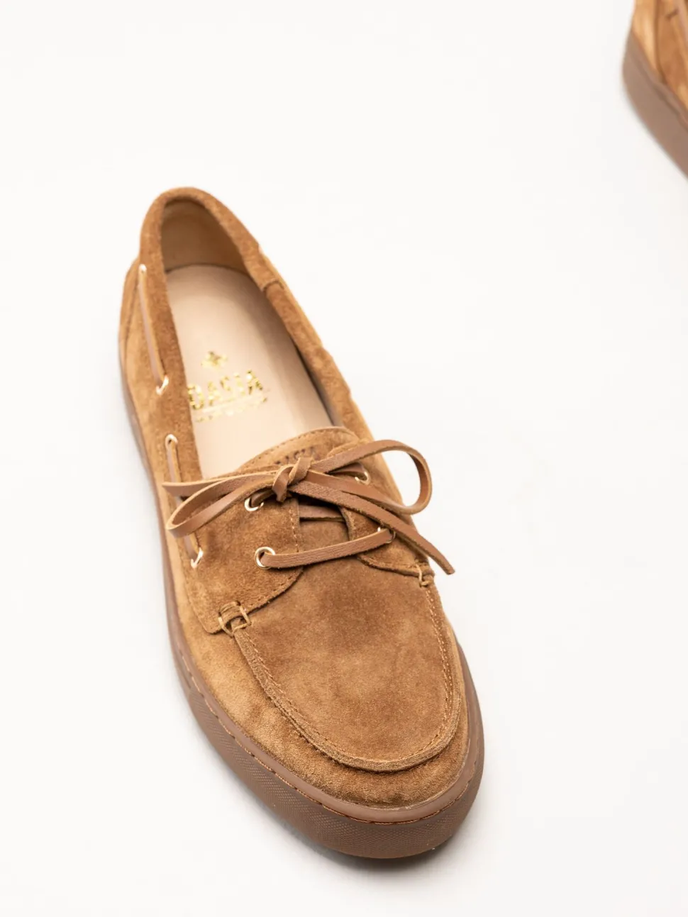 Dasia - Daylily - Bruna seglarloafers i mocka