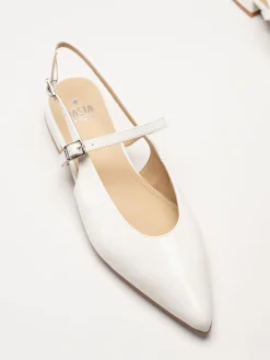 Dasia - Serotina - Offwhite slingback pumps