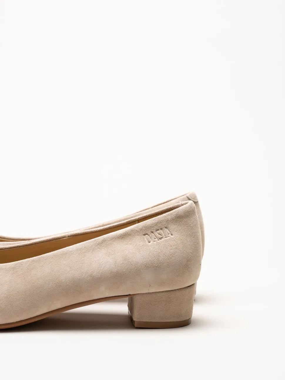 Dasia - Verbena - Beige pumps i mocka