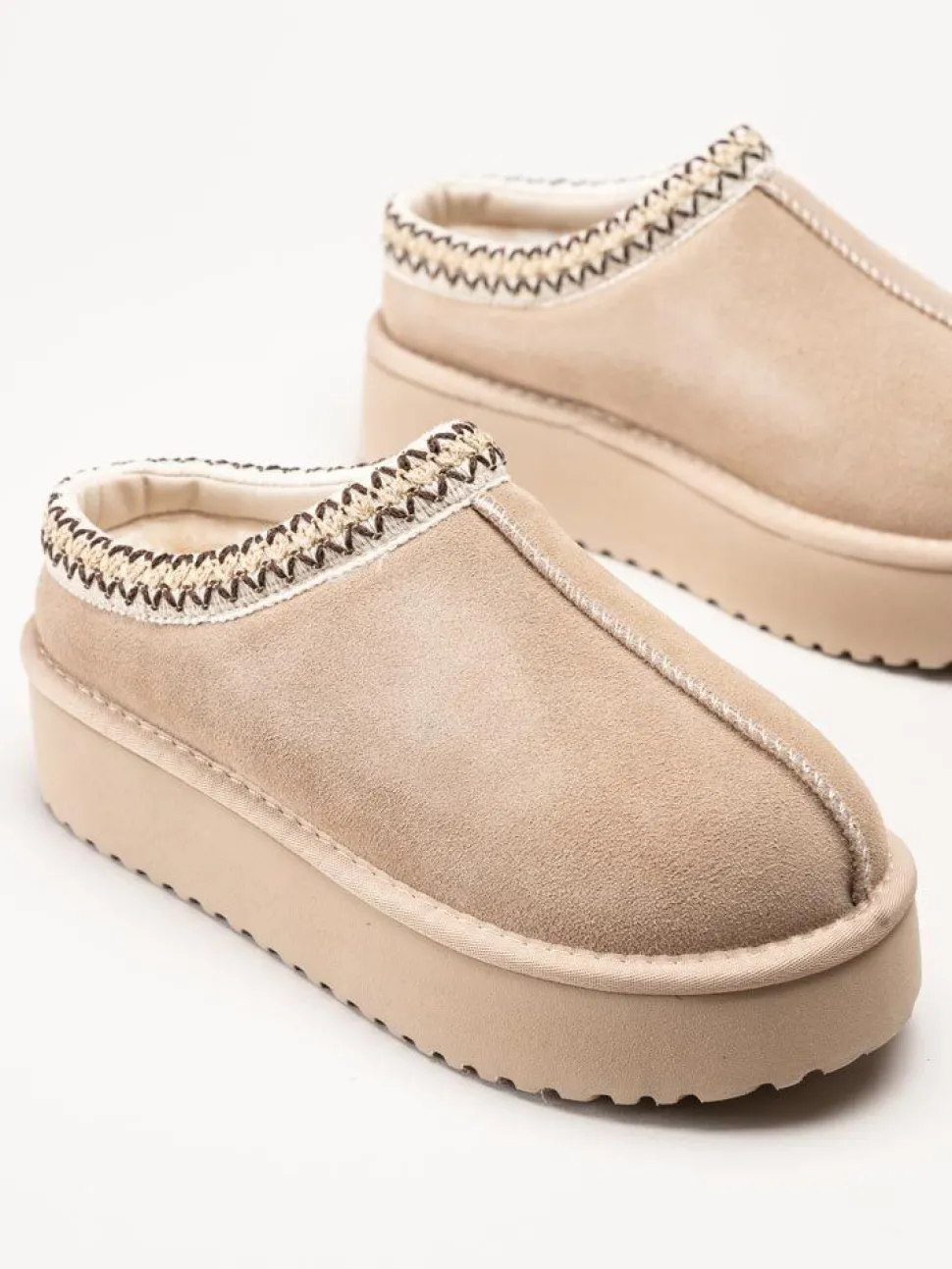 Duffy - Beige fodrade slippers i mocka