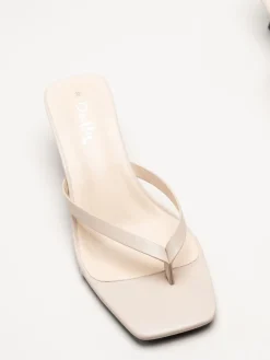 Duffy - Beige mules med tårem