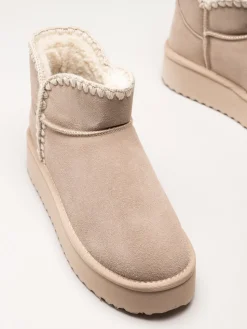 Duffy - Beige varmfodrade platåboots i mocka