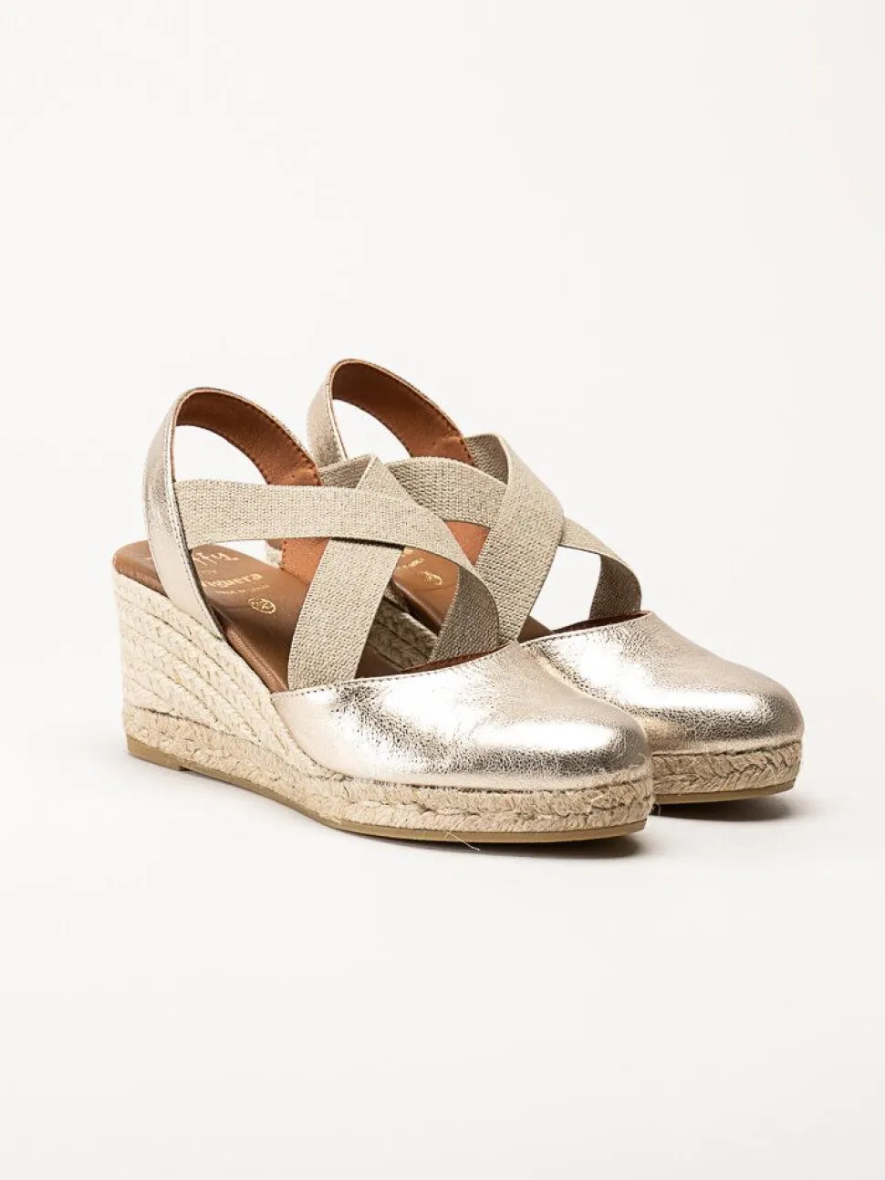 Duffy - Guldmetallic kilklackade espadrillos