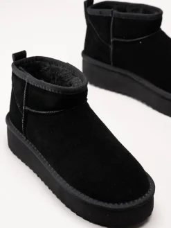Duffy - Svarta fodrade boots i mocka