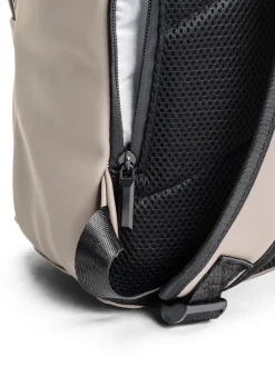 Escape - Bergen Escape - Beige ryggsäck i mjuk PU
