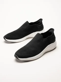 Exani - Ease M - Svarta slip on skor i textil